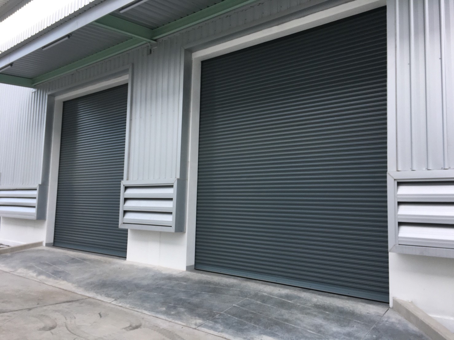 ประตูเหล็กม้วน (Rolling Shutter Door)