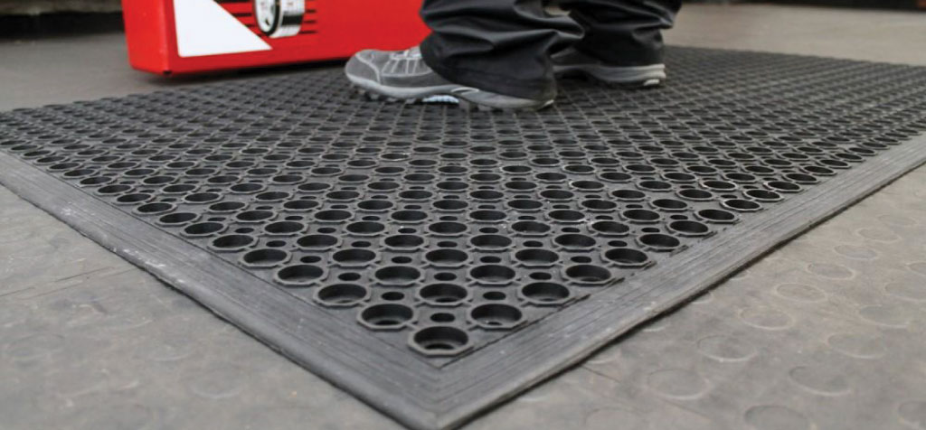 Oil-Resistant Anti-Fatigue Mat