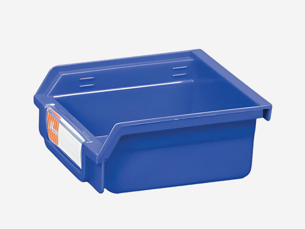 Durable and sturdy combined storage container"