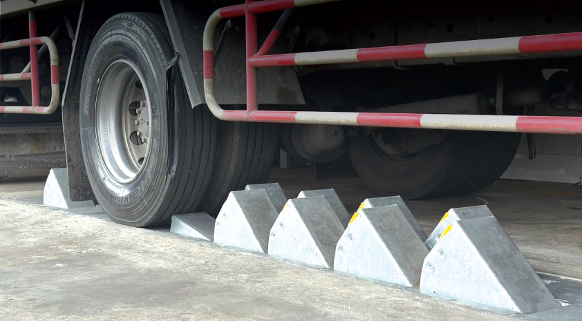 อุปกรณ์ที่ยึดเข้ากับล้อของรถบรรทุก (Wheel Lock)